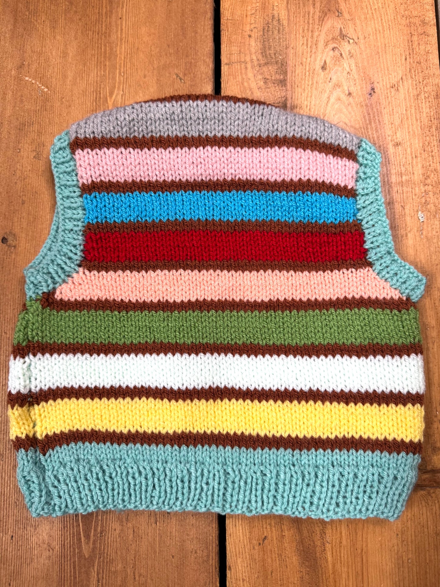 Handknitted colourful striped kids sweater vest. Age 1 year. Handpicked for Bee Tiny kids vintage.