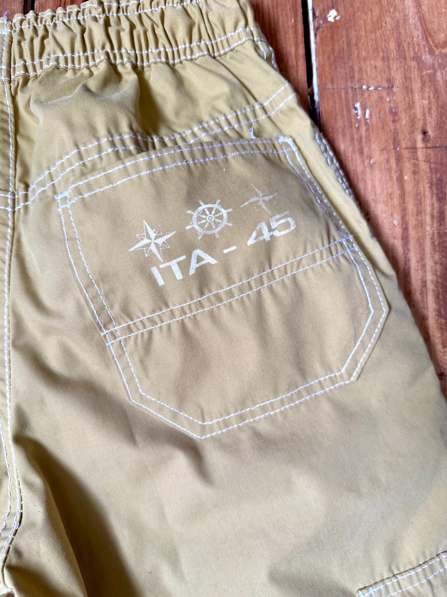 Vintage Y2K Cargo Shorts | 9-10 Years