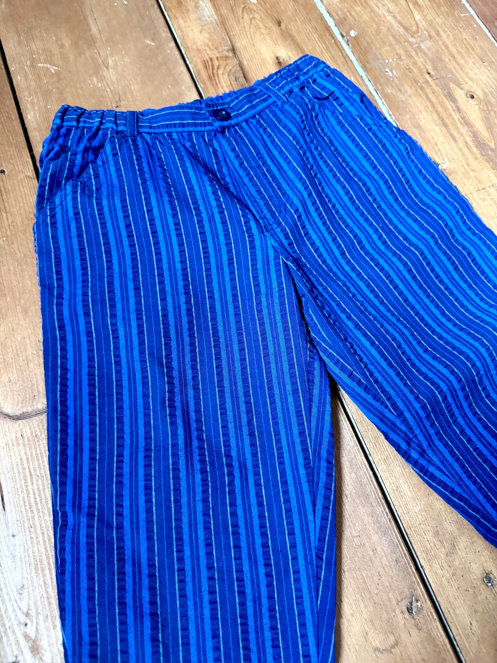 Vintage 90s BHS Blue striped kids trousers age 4-5 years. Handpicked for Bee Tiny kids vintage.
