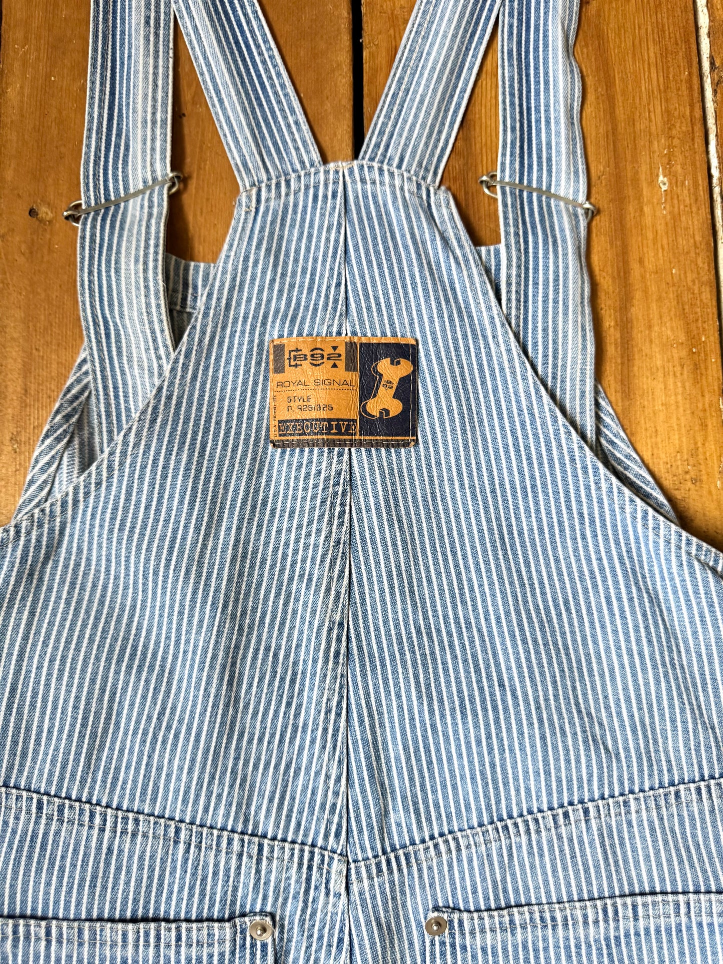 Vintage 90s hickory stripe denim short dungarees with adjustable straps. Vintage kids dungaree shorts. Handpicked for Bee Tiny kids vintage.