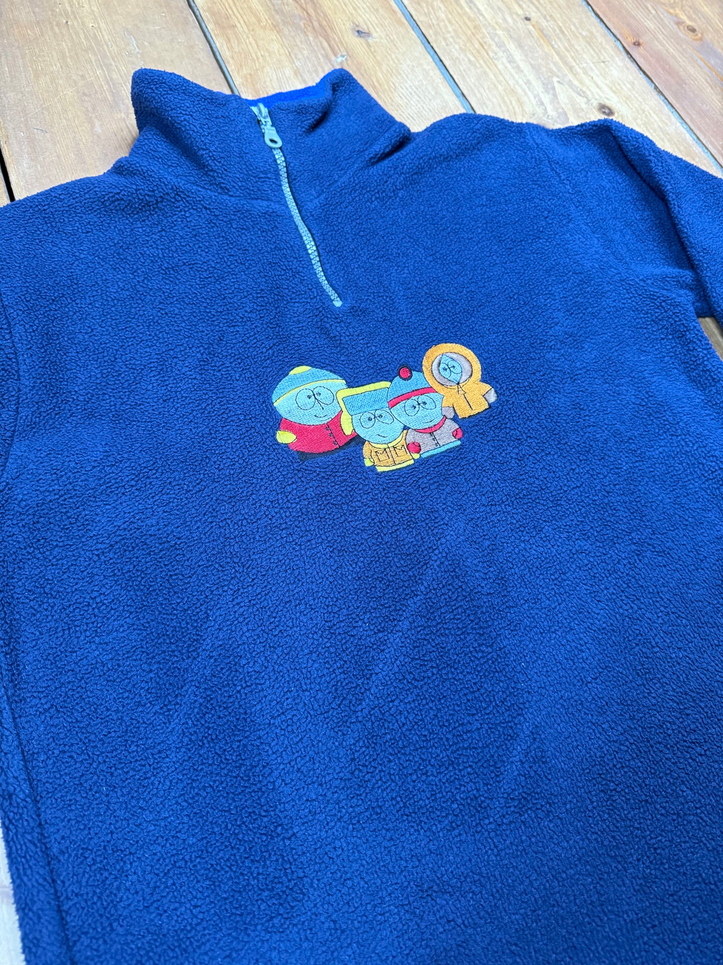 Vintage 90s 1/4 zip fleece with Southpark character chest emroidery. Age 9-10 years. Handpicked for Bee Tiny kids vintage. 