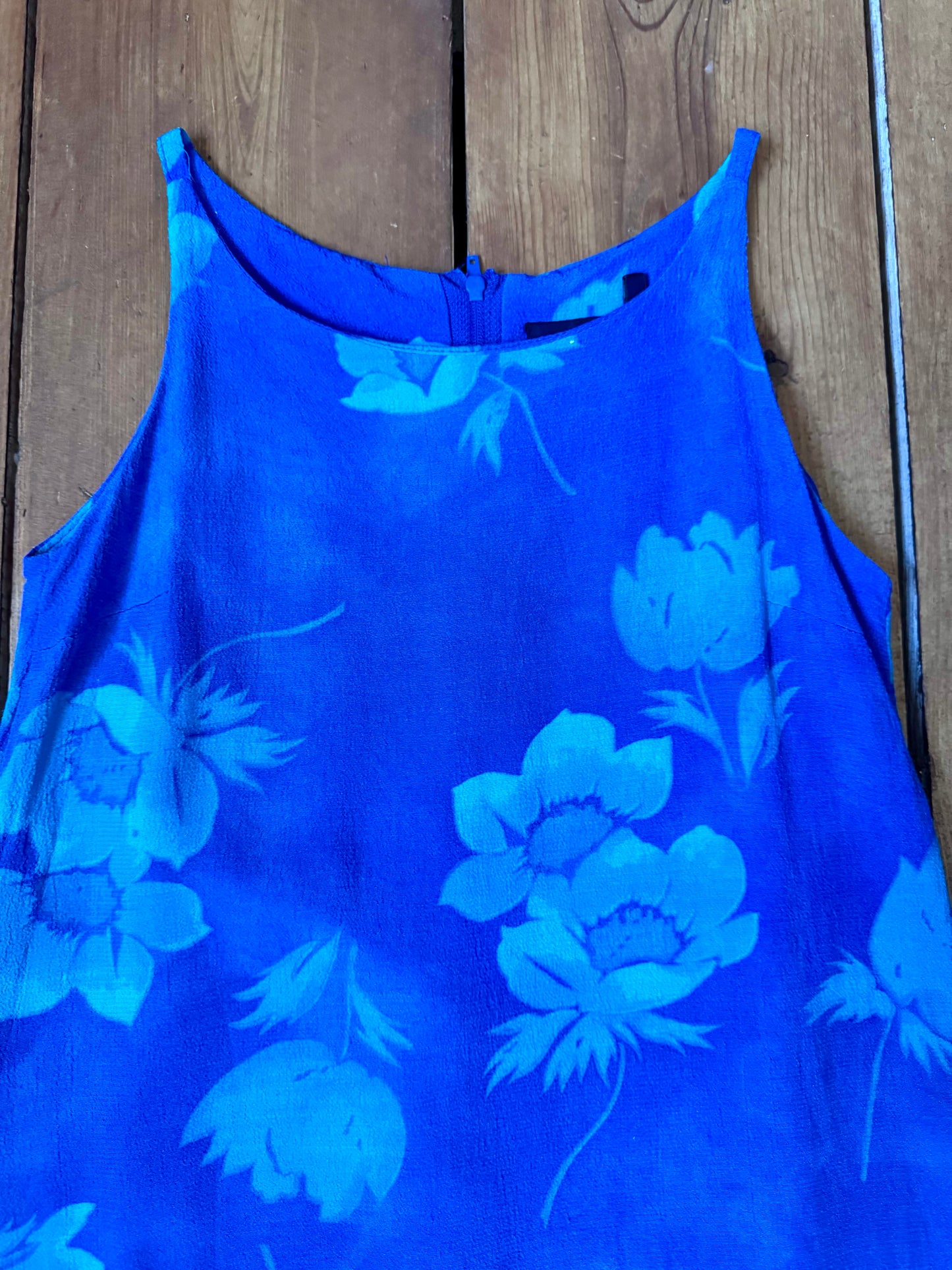 Vintage 90s Debenhams blue floral shift dress for kids. Made in the U.K. from 100% viscose with a timeless A-line silhouette. Handpicked for Bee Tiny kids vintage.