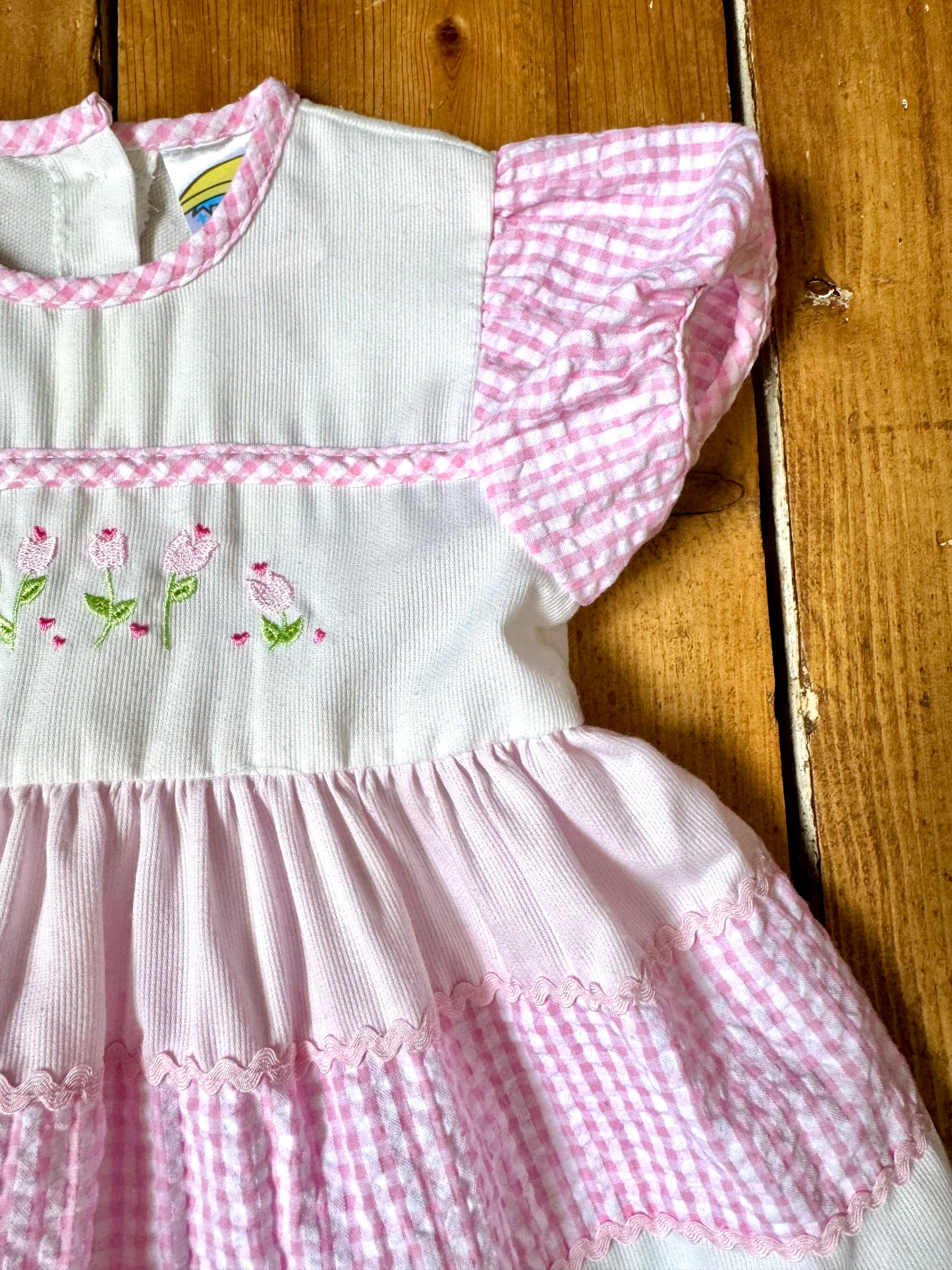 Vintage pink gingham toddler dress with embroidered tulips and puff sleeves. Authentic late 80s/early 90s children's dress. Handpicked for Bee Tiny.