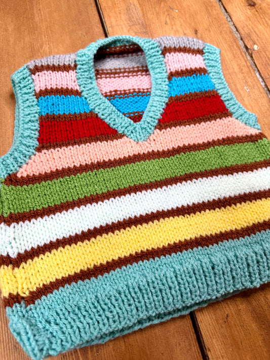 Handknitted colourful striped kids sweater vest. Age 1 year. Handpicked for Bee Tiny kids vintage. 