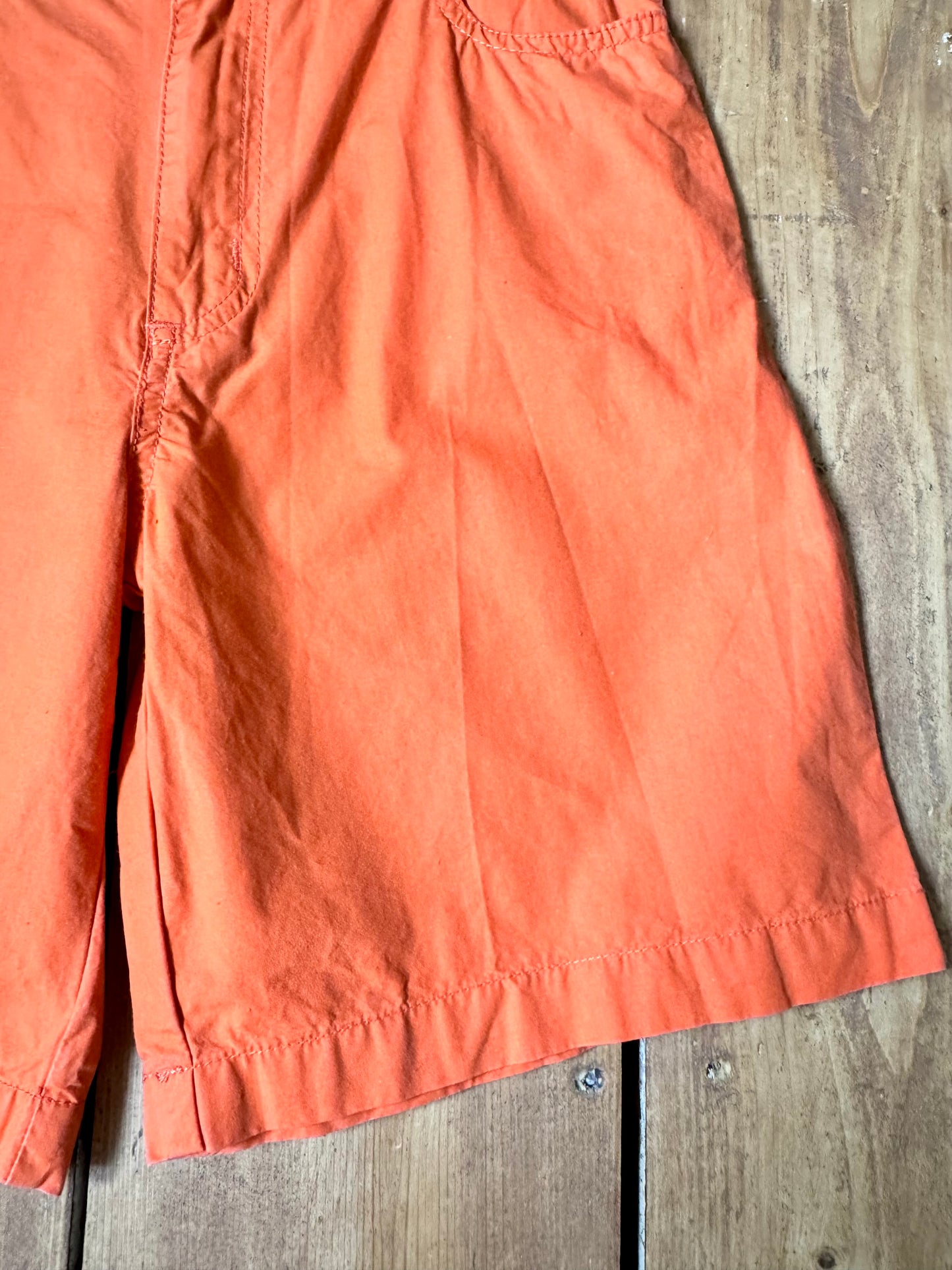 Y2K kids shorts. Vintage orange kids shorts from The Trader Jeans Company. Lightweight Y2K cotton summer shorts in age 10. Handpicked for Bee Tiny kids vintage.