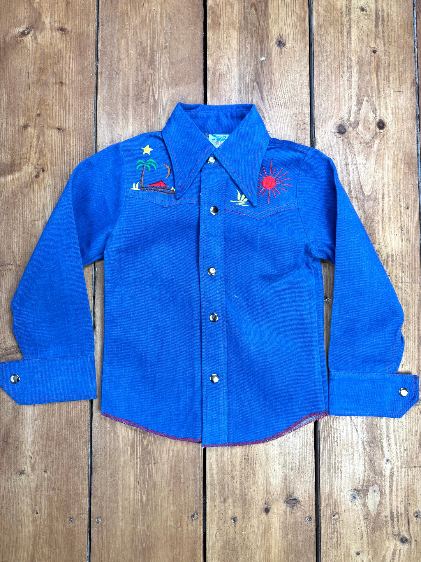 Vintage 70s Cuckoo kids denim 2 piece set with dagger collar. Kids vintage matching set. Age 6-7 years. Handpicked for Bee Tiny kids vintage.