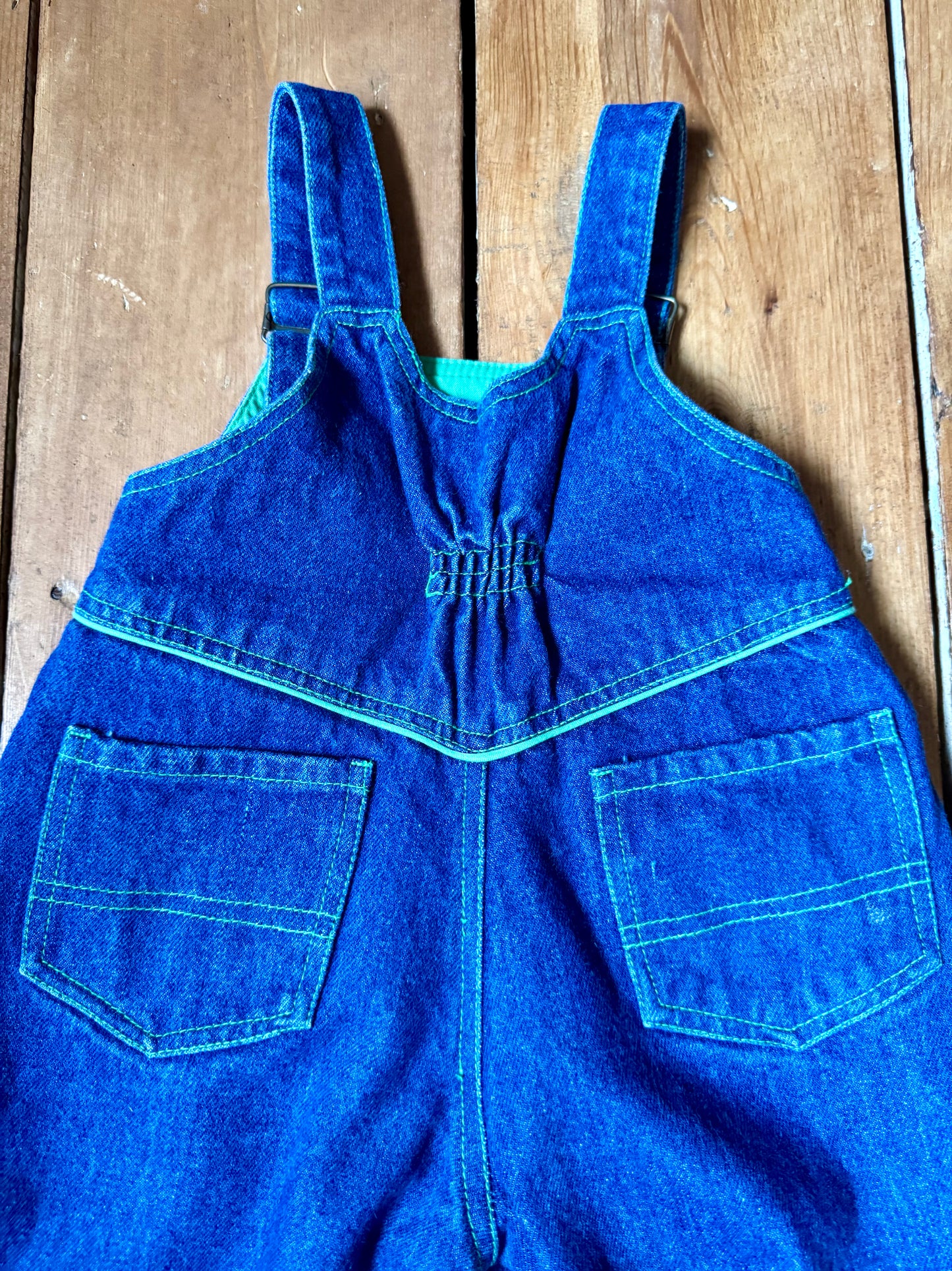 Vintage 80s kids dungarees. Vintage denim dungarees. Vintage baby dungarees. Handpicked for Bee Tiny kids vintage.