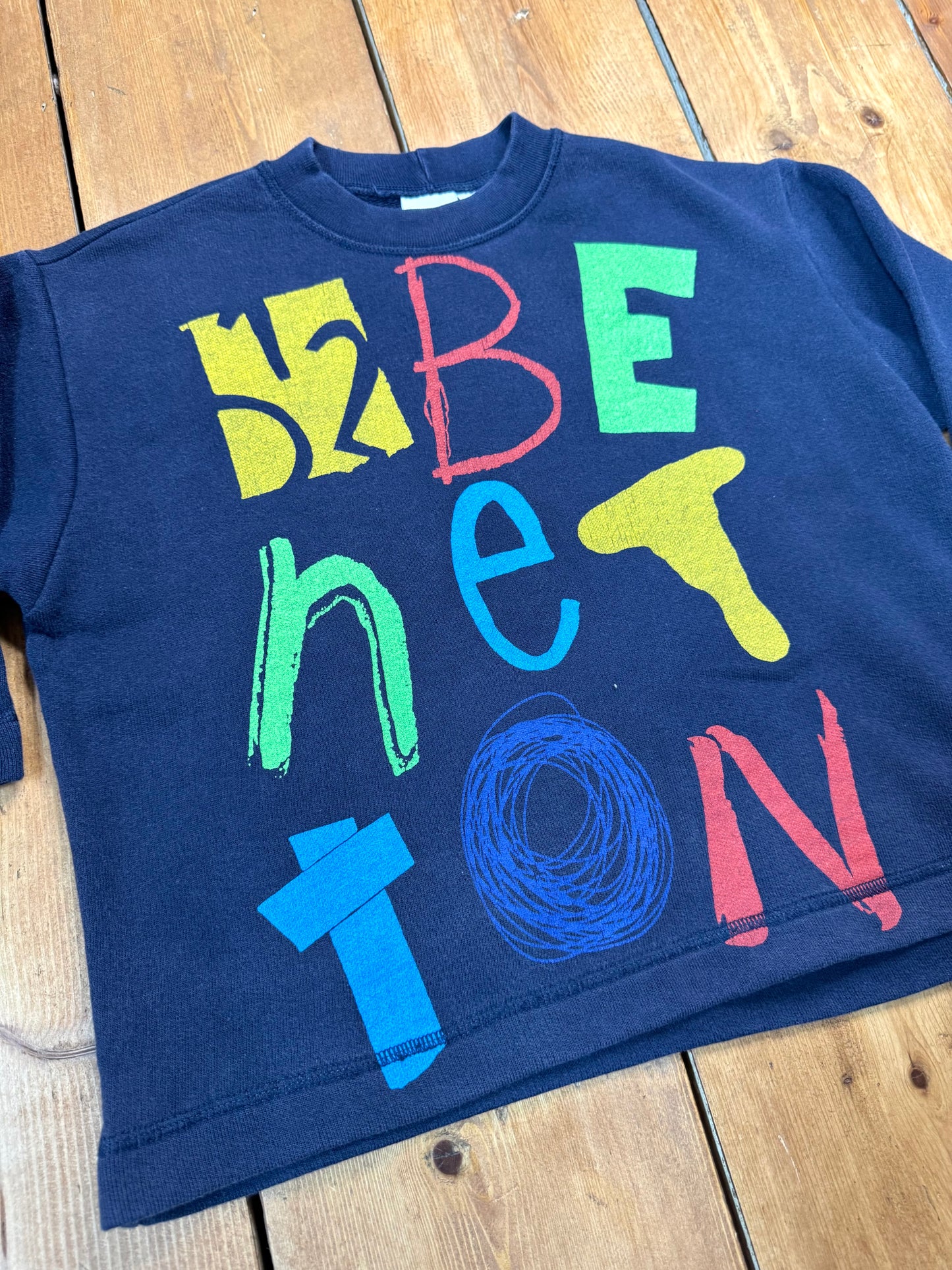 Vintage 90s United Colours of Benetton kids jumper. Graphic spellout design. Age 5 years. Handpicked for Bee Tiny kids vintage.