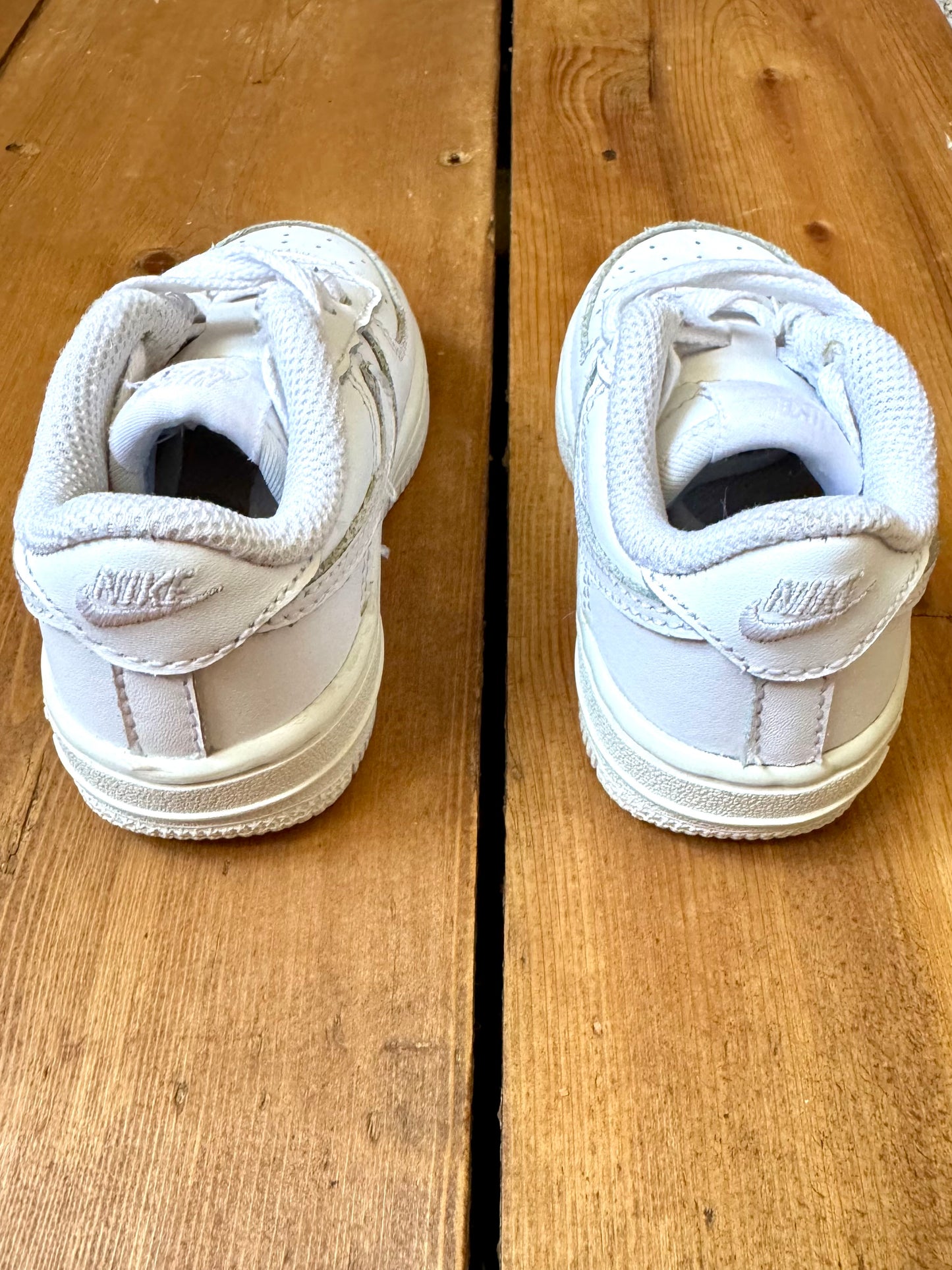 Nike white air force 1 infant trainers. Size UK 5.5. Handpicked for Bee Tiny kids vintage. 