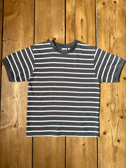 Vintage 90s kids striped t-shirt. 100% cotton age 6 years. Handpicked for Bee Tiny kids vintage.
