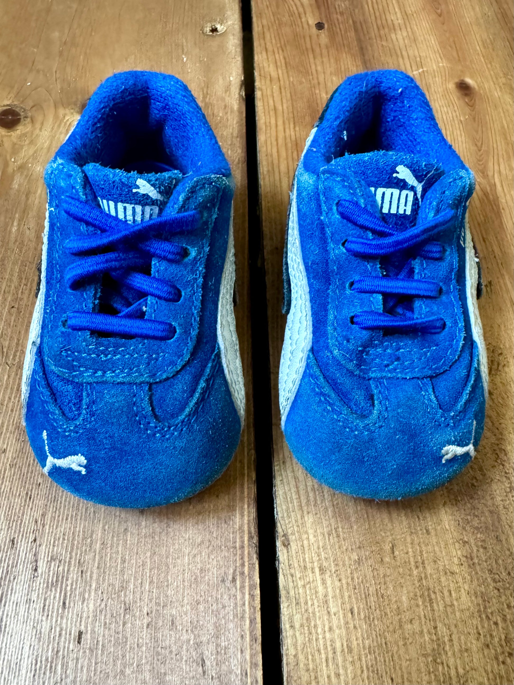 Vintage Y2K baby puma speed cat suede trainers. Size UK 1. Handpicked for Bee Tiny kids vintage.