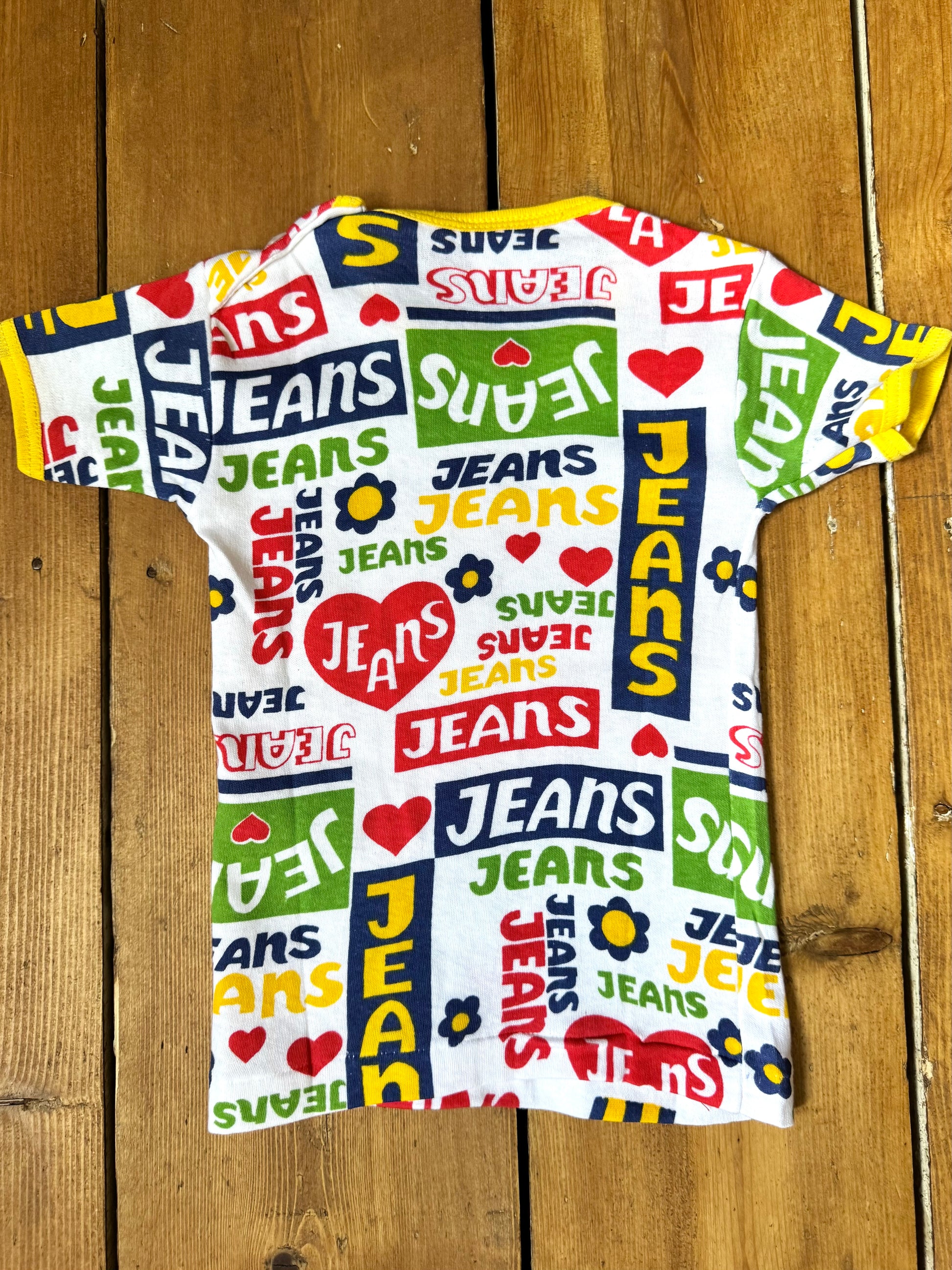 Vintage 90s Cuckoo graphic print t-shirt. A bold little vintage tee packed with 90s and Y2K nostalgia. Age 3 years. Handpicked for Bee Tiny kids vintage.