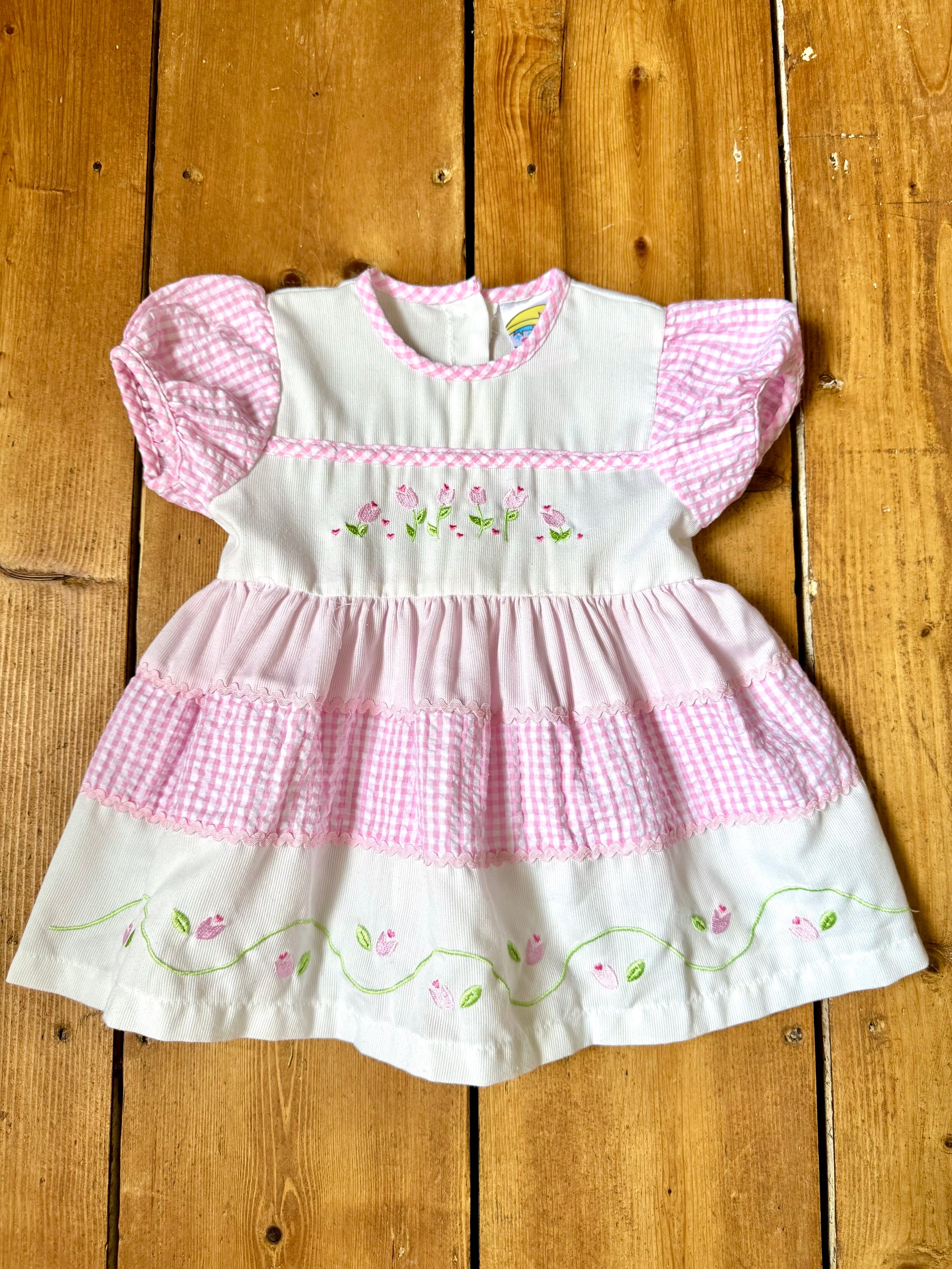 Vintage pink gingham toddler dress with embroidered tulips and puff sleeves. Authentic late 80s/early 90s children's dress. Handpicked for Bee Tiny.