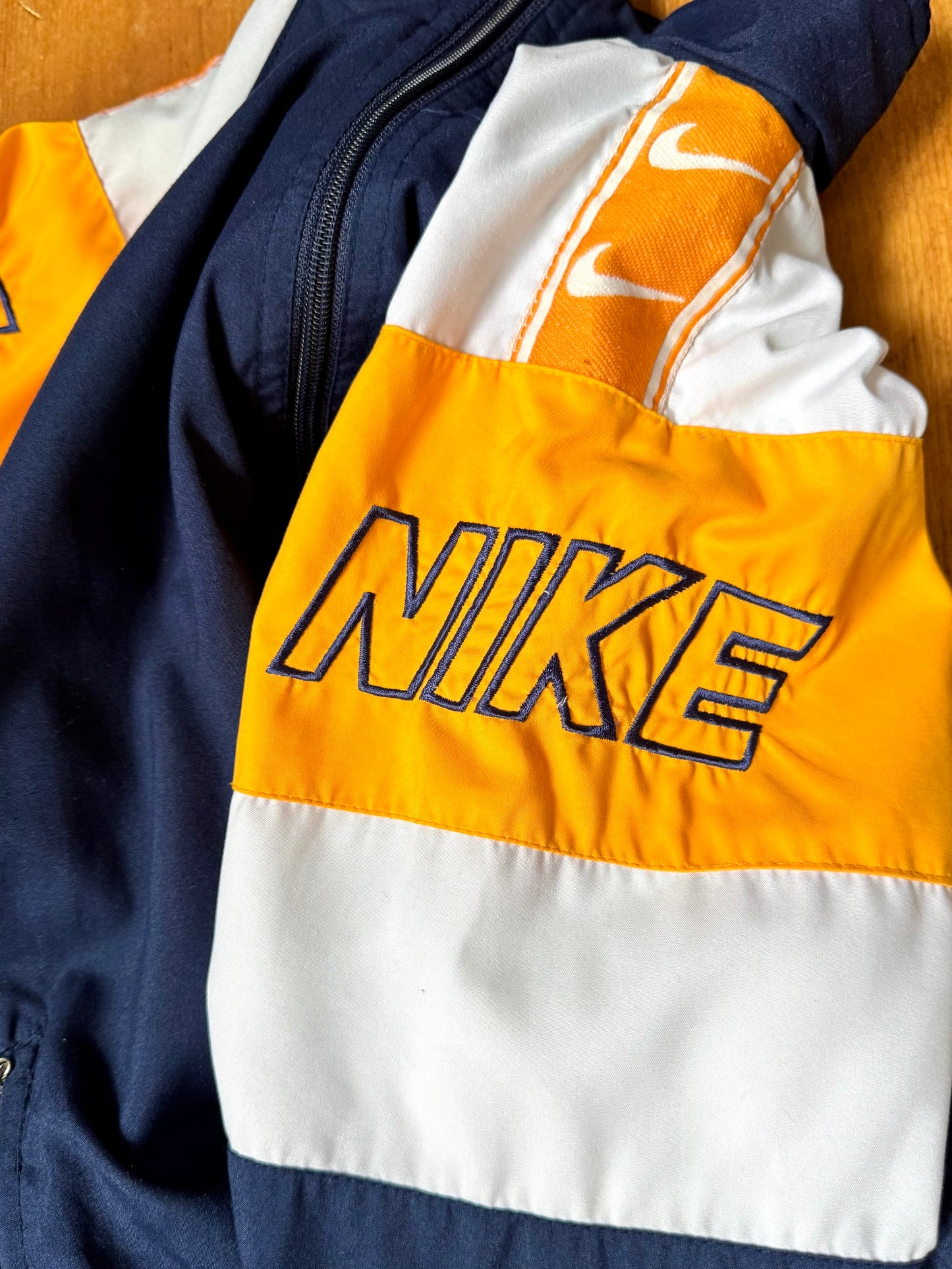 Kids vintage 90s Nike windbreaker jacket. Vintage kids jacket. Nike spellout jacket. Handpicked for Bee Tiny kids vintage.