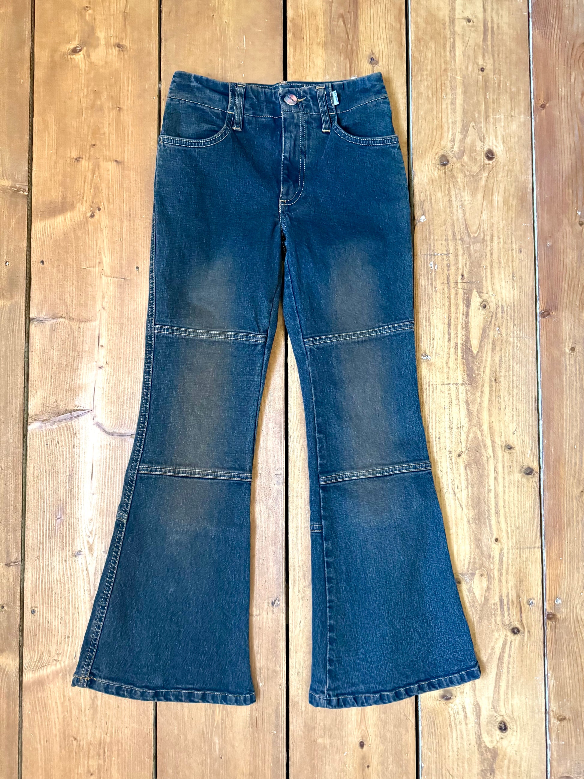Italian Y2K vintage girls jeans. Age 10 years. Handpicked for Bee Tiny kids vintage.