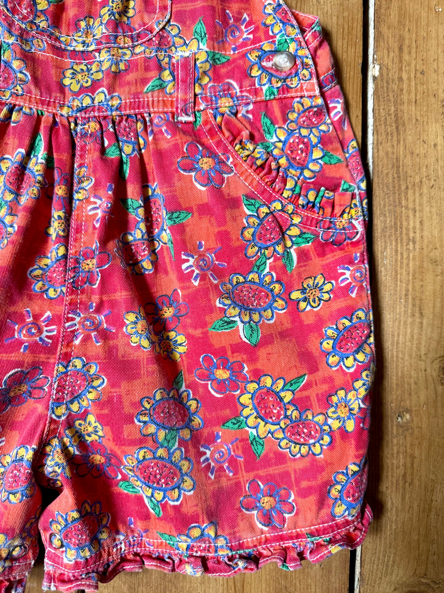 Vintage 90s Ladybird kids dungaree shorts. 90s floral print dungaree shorts. Age 1-2 years. Handpicked for Bee Tiny kids vintage.