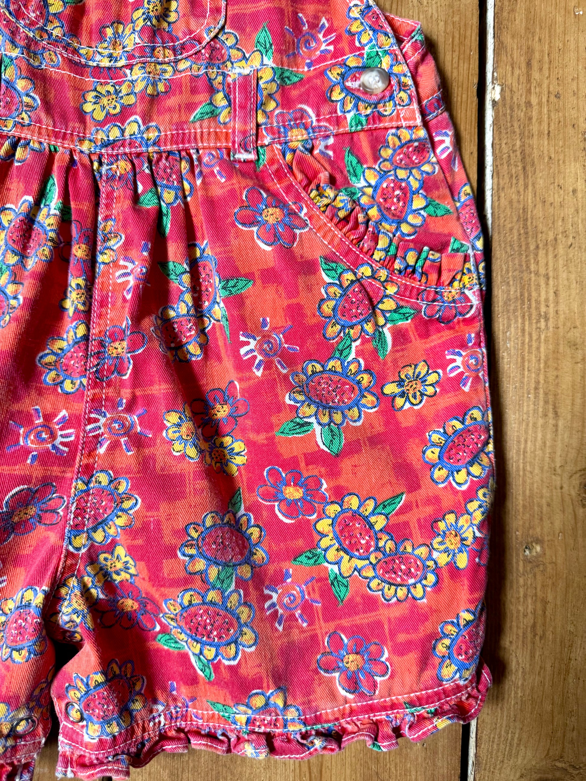 Vintage 90s Ladybird kids dungaree shorts. 90s floral print dungaree shorts. Age 1-2 years. Handpicked for Bee Tiny kids vintage.