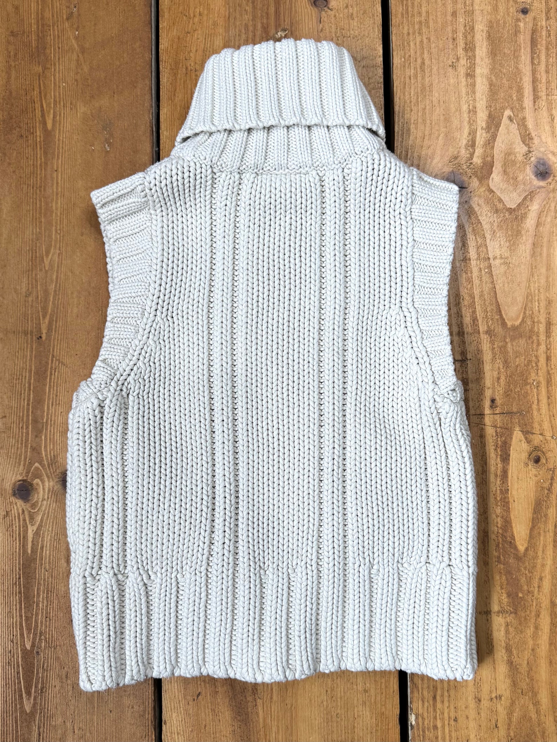 Vintage Y2K cream kids knitted gilet handpicked for Bee Tiny