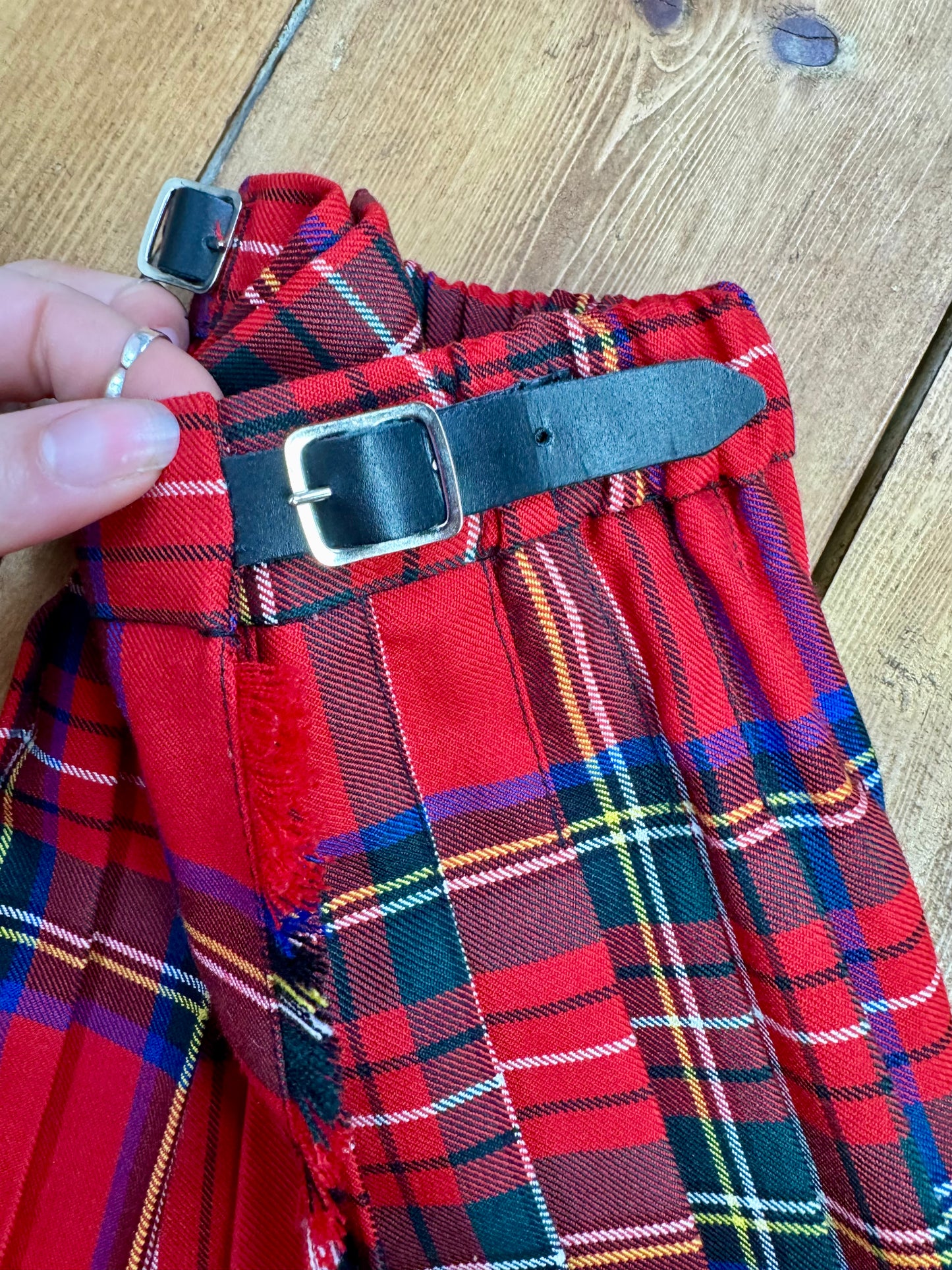Vintage 90s Red Tartan Kilt Skirt | James Pringle Weavers | 2 Years