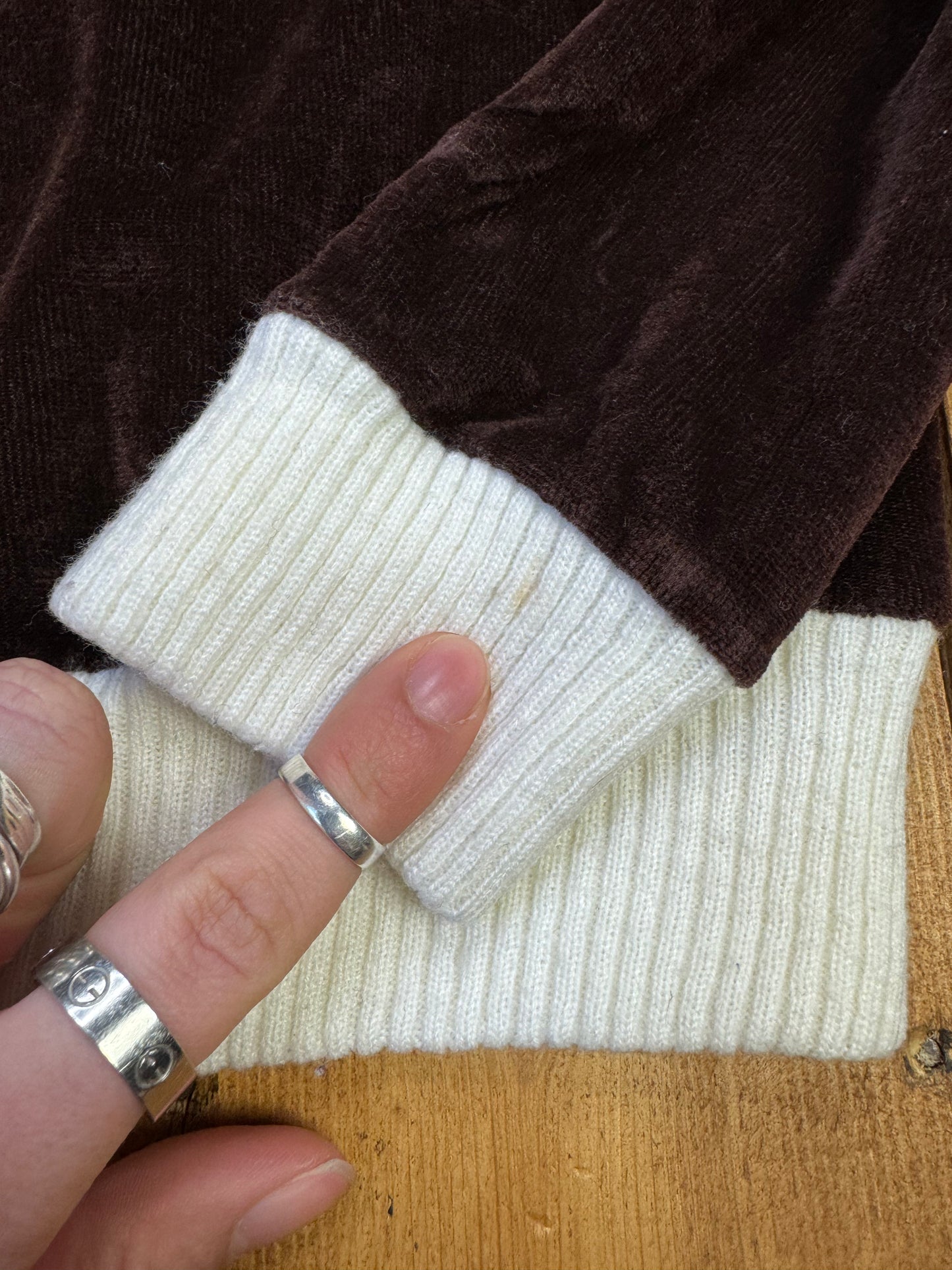 Vintage 90s Velvet Sweatshirt in Chocolate Brown | 6-7 Years