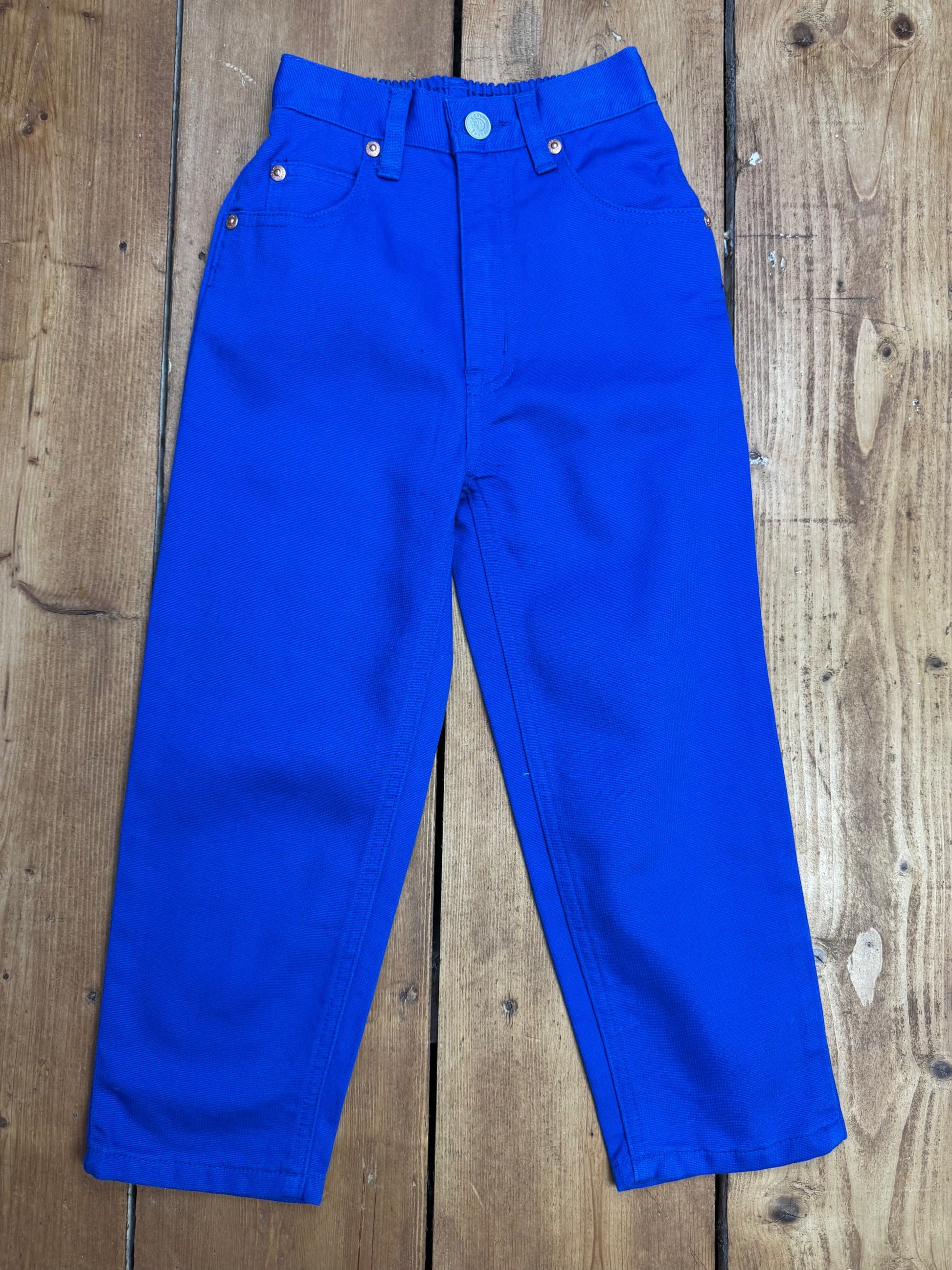 Y2K blue kids jeans age 5. Handpicked for Bee Tiny kids vintage.